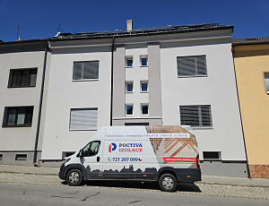 Zateplení dutin stropu a střechy pomocí foukané izolace